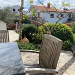 Apartments Lodra