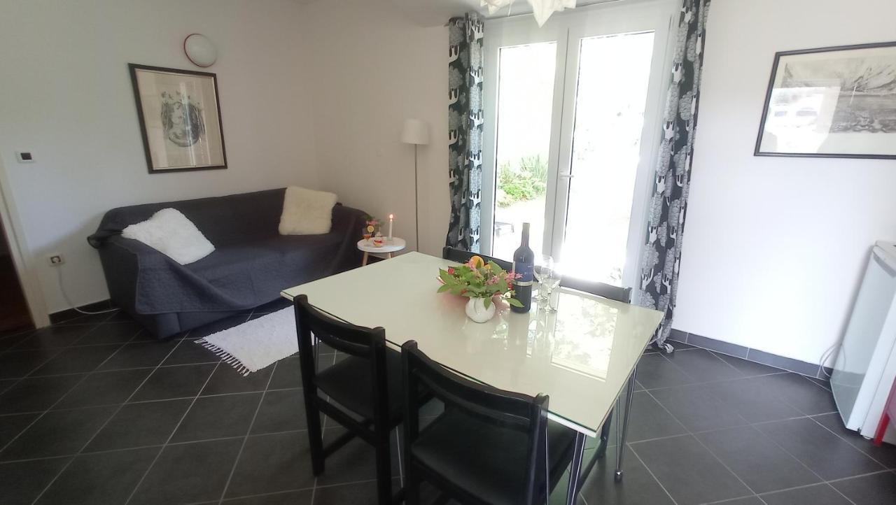 Lodra Apartment